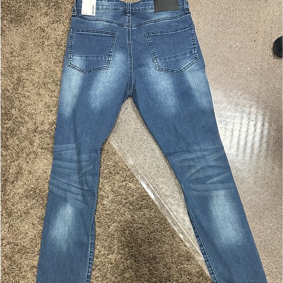 DARK BLUE RUE21 SKINNY JEANS - Picture 2 of 4